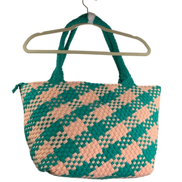 WILDFOX Large Woven Double Handle Tote Bag Green/Peach NWT $125 - Picture 2 of 6